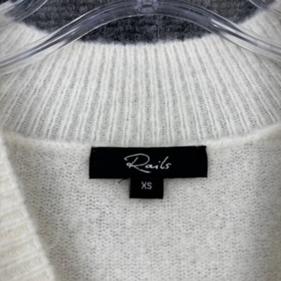 Rails Kana Sweater Off White Gold Stars Women’s XS Quiet Luxury Preppy - Picture 5 of 10